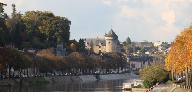 les rives de la Mayenne