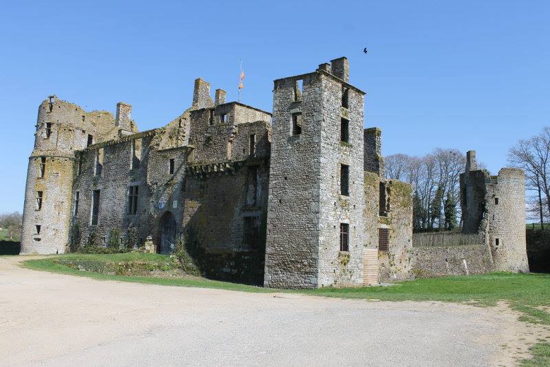 Château de Bois Thibault et ses majestueuses ruines 